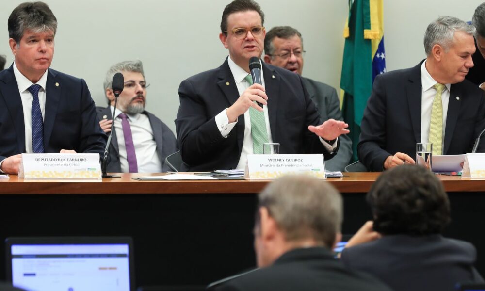 wolney:-descontos-ilegais-de-pensoes-do-inss-podem-chegar-a-r$-3-bi