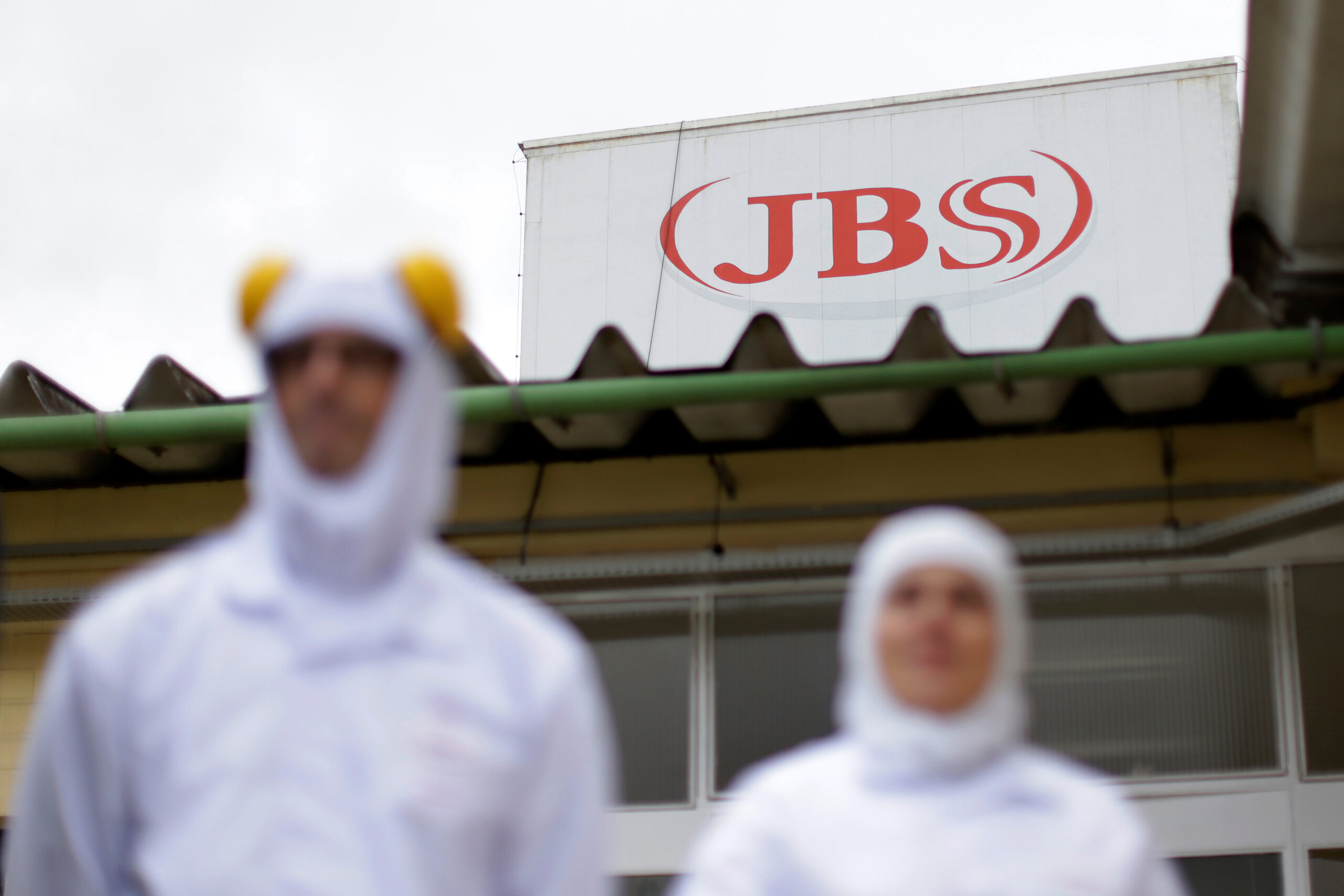 jbs:-goldman-sachs-reitera-compra-para-os-ativos-do-frigorifico-apos-migracao-para-ny