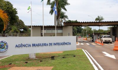pf-indicia-jair-bolsonaro-e-ramagem-no-inquerito-da-“abin-paralela”