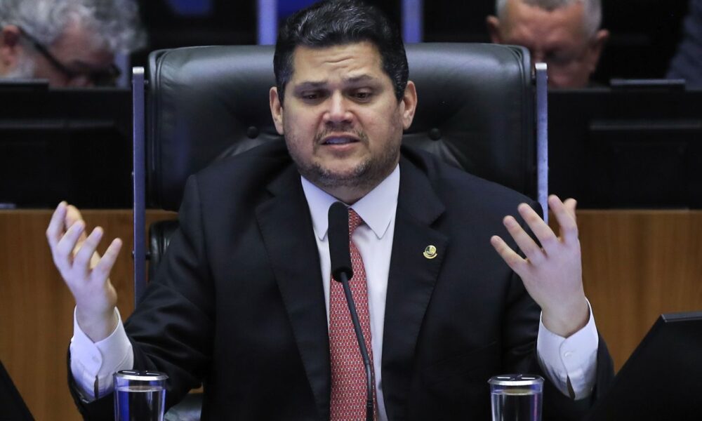 alcolumbre-le-requerimento-que-cria-cpmi-sobre-fraudes-no-inss