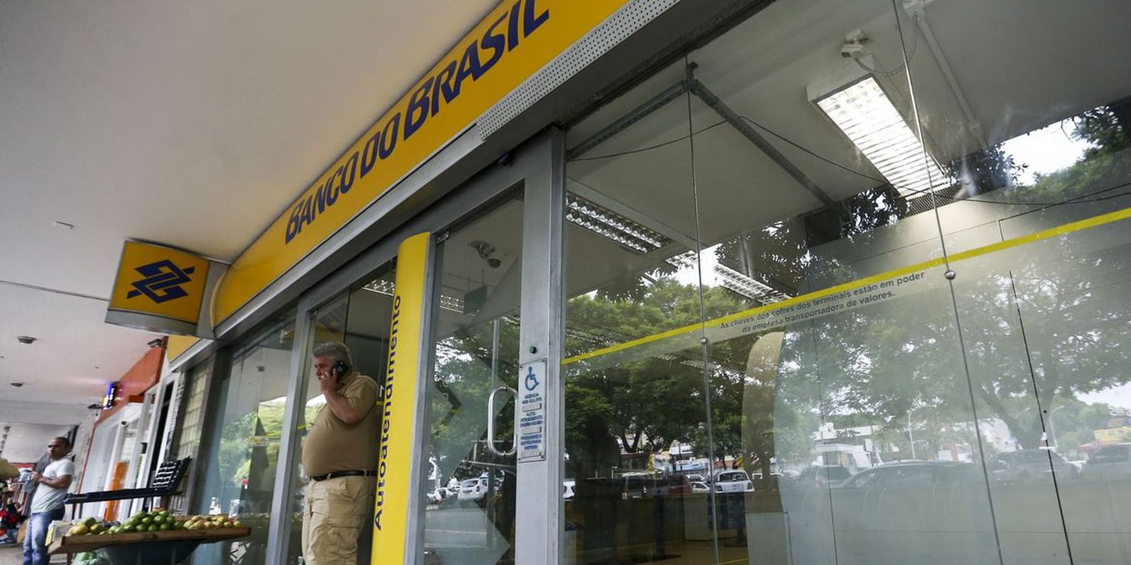 terminais-do-bb-passam-a-fornecer-comprovantes-por-whatsapp