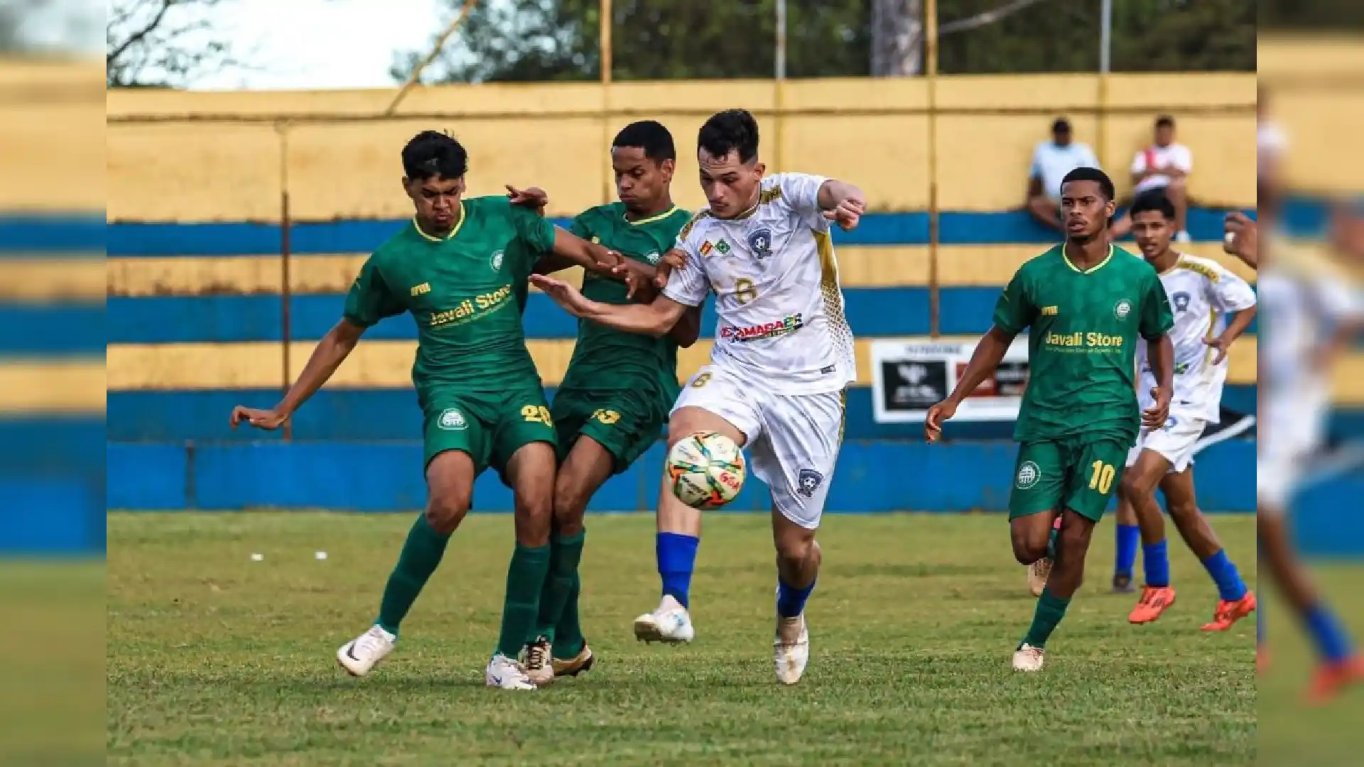 em-duelo-de-'gremios',-santo-antonio-e-real-fc-duelam-pela-lideranca-do-grupo-no-sub-20
