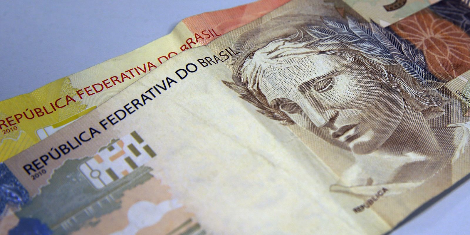 iof:-representantes-da-industria-querem-participar-de-acao-no-stf