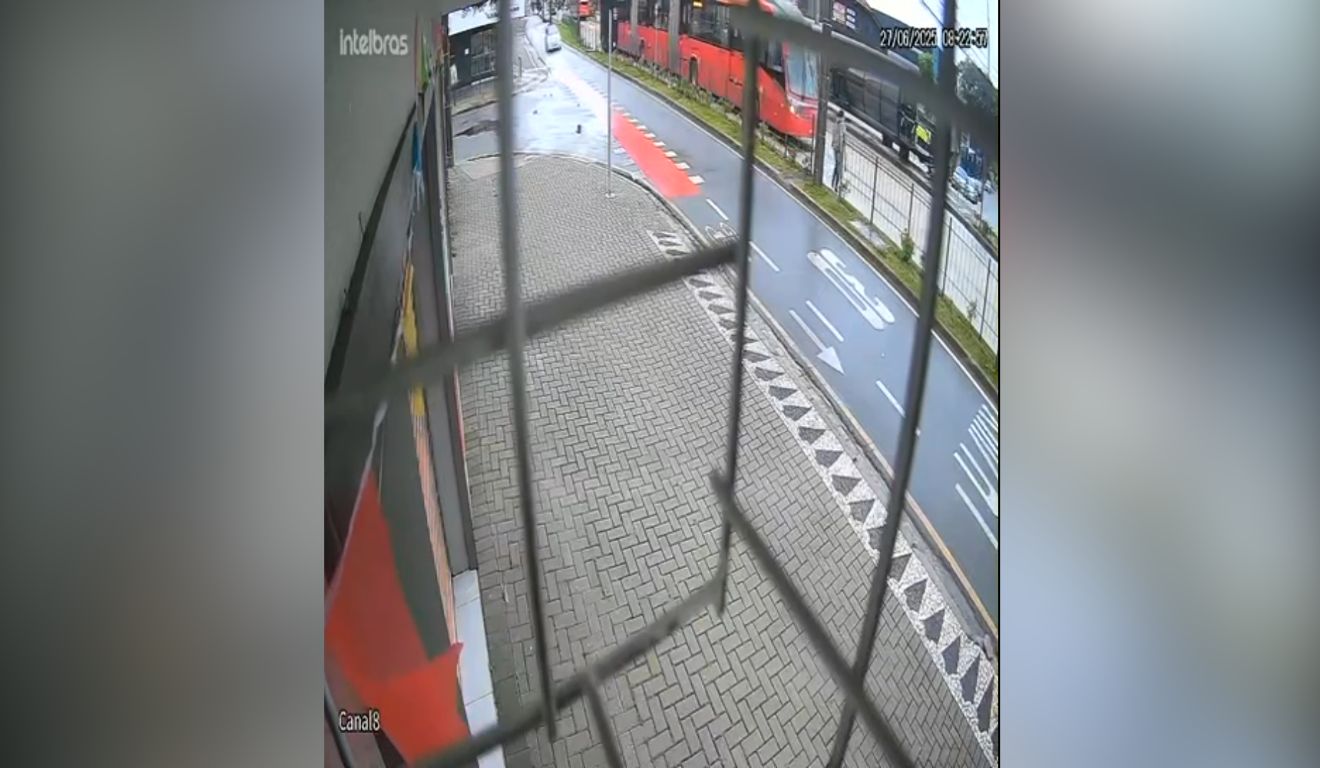 mulher-desvia-de-carro-e-e-atropelada-por-onibus-(video)-–-folha-de-dourados-–-noticias-de-dourados-ms-e-regiao