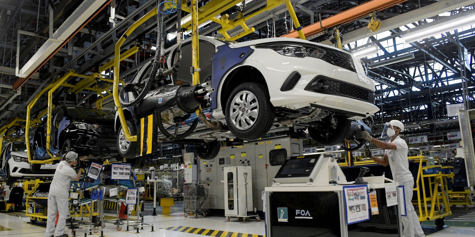 industria-cai-0,5%-em-maio-e-recua-pelo-segundo-mes-seguido