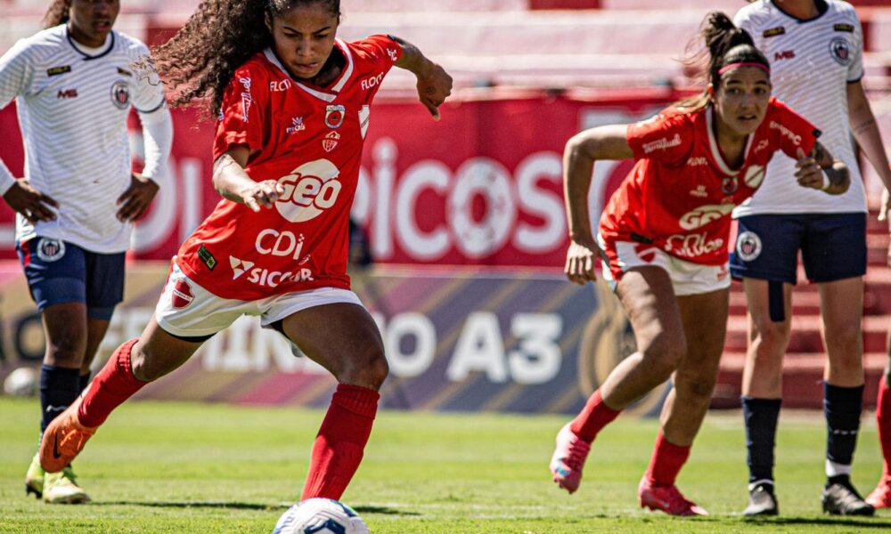 vila-nova-vence-nos-penaltis-e-vai-a-final-do-brasileirao-feminino-a3
