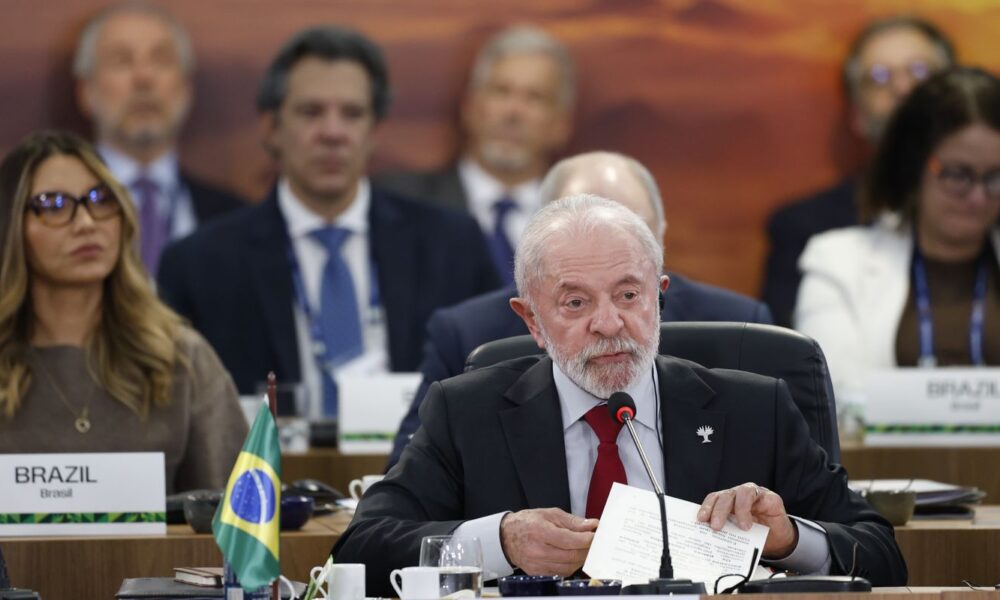 fmi-e-banco-mundial-financiam-paises-ricos,-critica-lula-no-brics