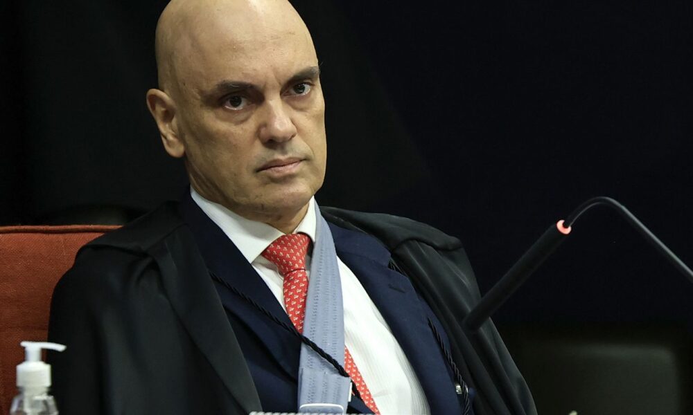 moraes-diz-que-eduardo-bolsonaro-interfere-em-processo-na-corte