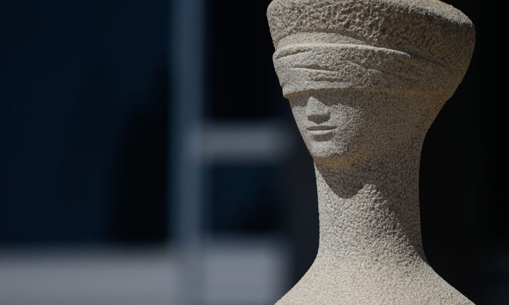 moraes-determina-multa-de-r$-7,3-milhoes-a-blogueiro-allan-dos-santos