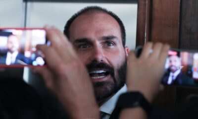 eduardo-bolsonaro-diz-que-nao-vai-renunciar-ao-mandato-de-deputado