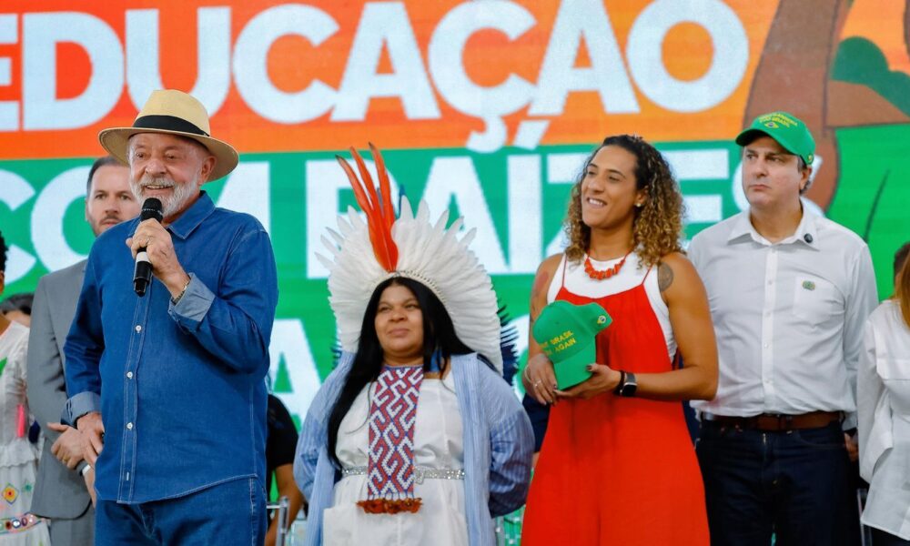 lula-mantem-disposicao-para-o-dialogo,-mas-critica-recusa-de-trump