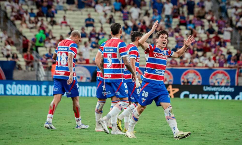 fortaleza-vence-red-bull-bragantino-e-da-passo-importante-na-luta-contra-o-rebaixamento