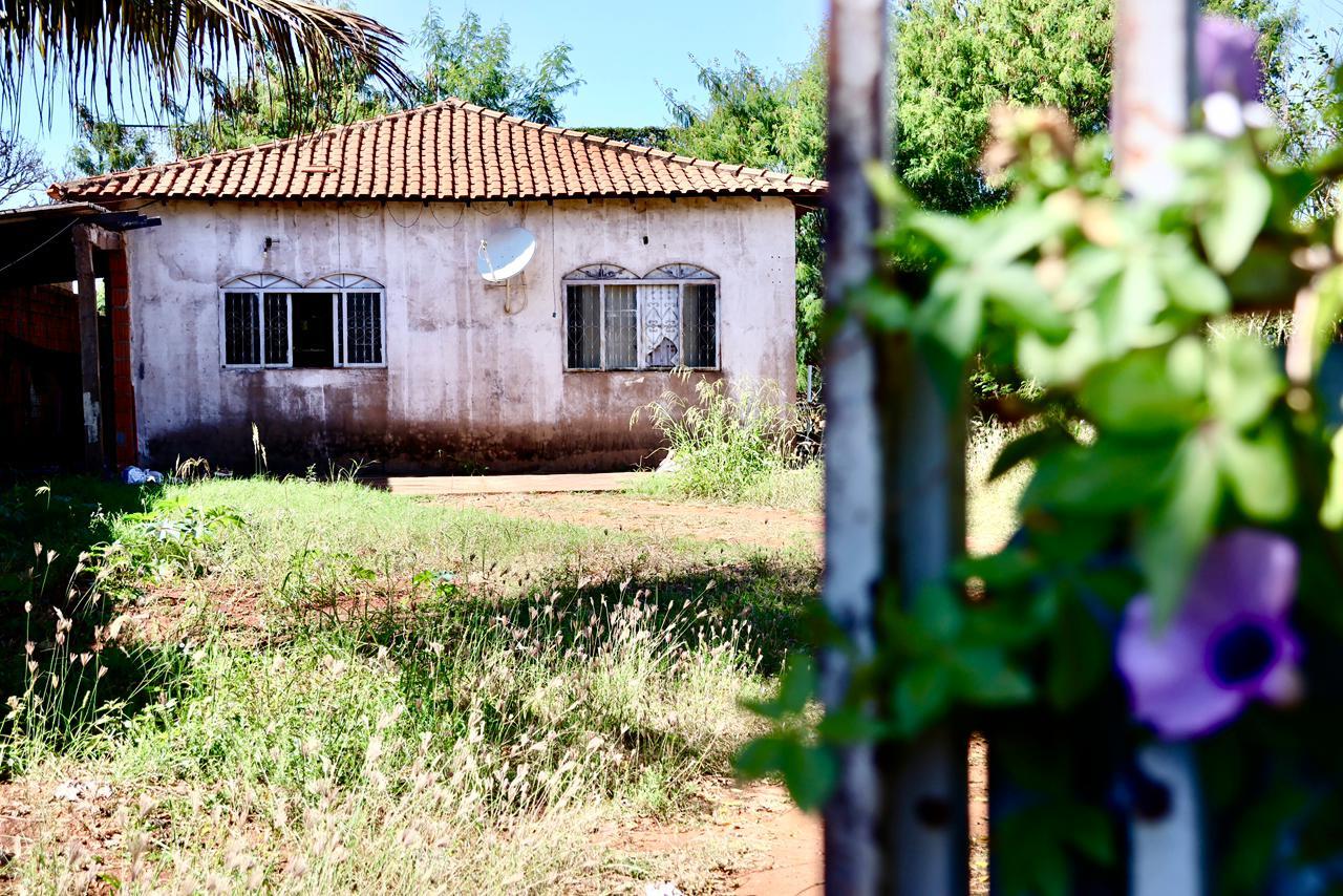 'casas-fazenda'-e-muitos-idosos-sao-o-espelho-da-vida-tranquila-no-bairro-coophasul,-em-campo-grande