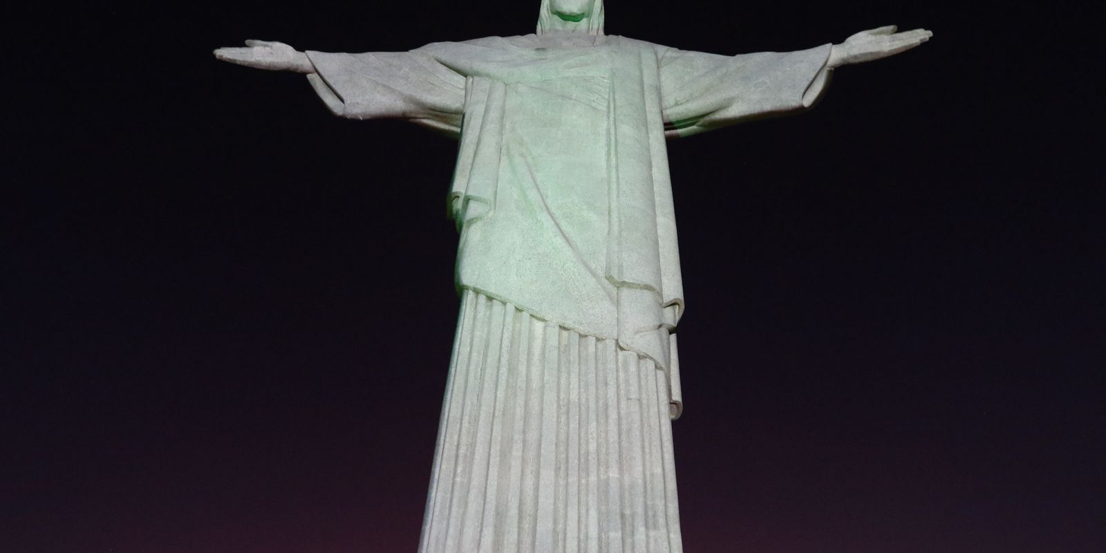 violencia-contra-a-mulher-tera-hoje-cristo-redentor-iluminado-de-lilas