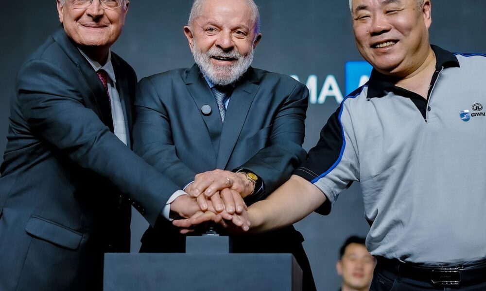 em-inauguracao-de-montadora,-lula-defende-relacao-comercial-com-china
