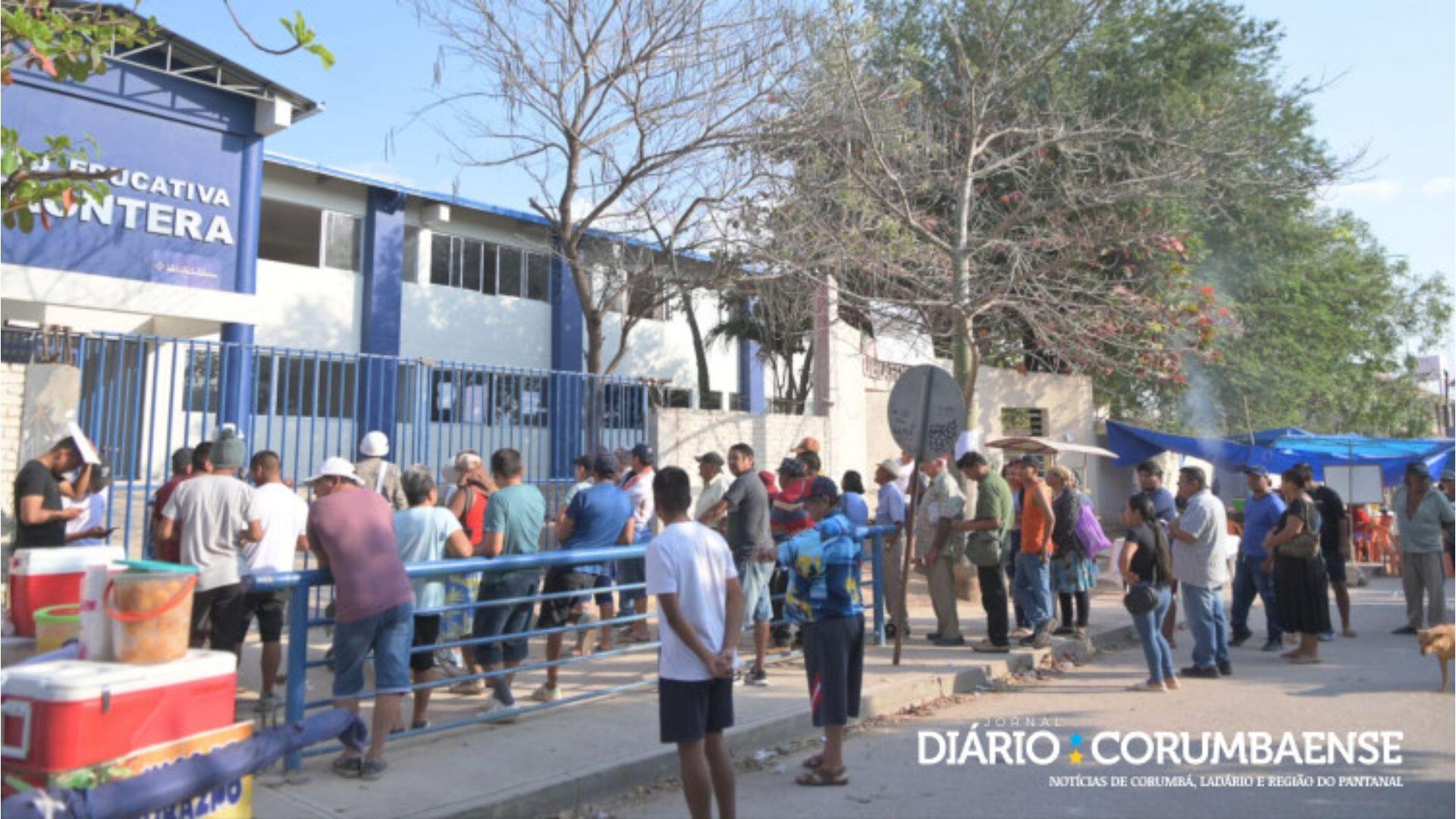 eleicoes-na-bolivia-devem-ser-decididas-no-segundo-turno:-rodrigo-paz-lidera-intencoes-de-voto