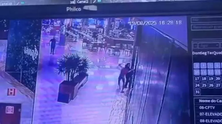 (video)-homem-e-preso-apos-atacar-mulher-desconhecida-com-socos-e-chutes-em-shopping-–-folha-de-dourados-–-noticias-de-dourados-ms-e-regiao