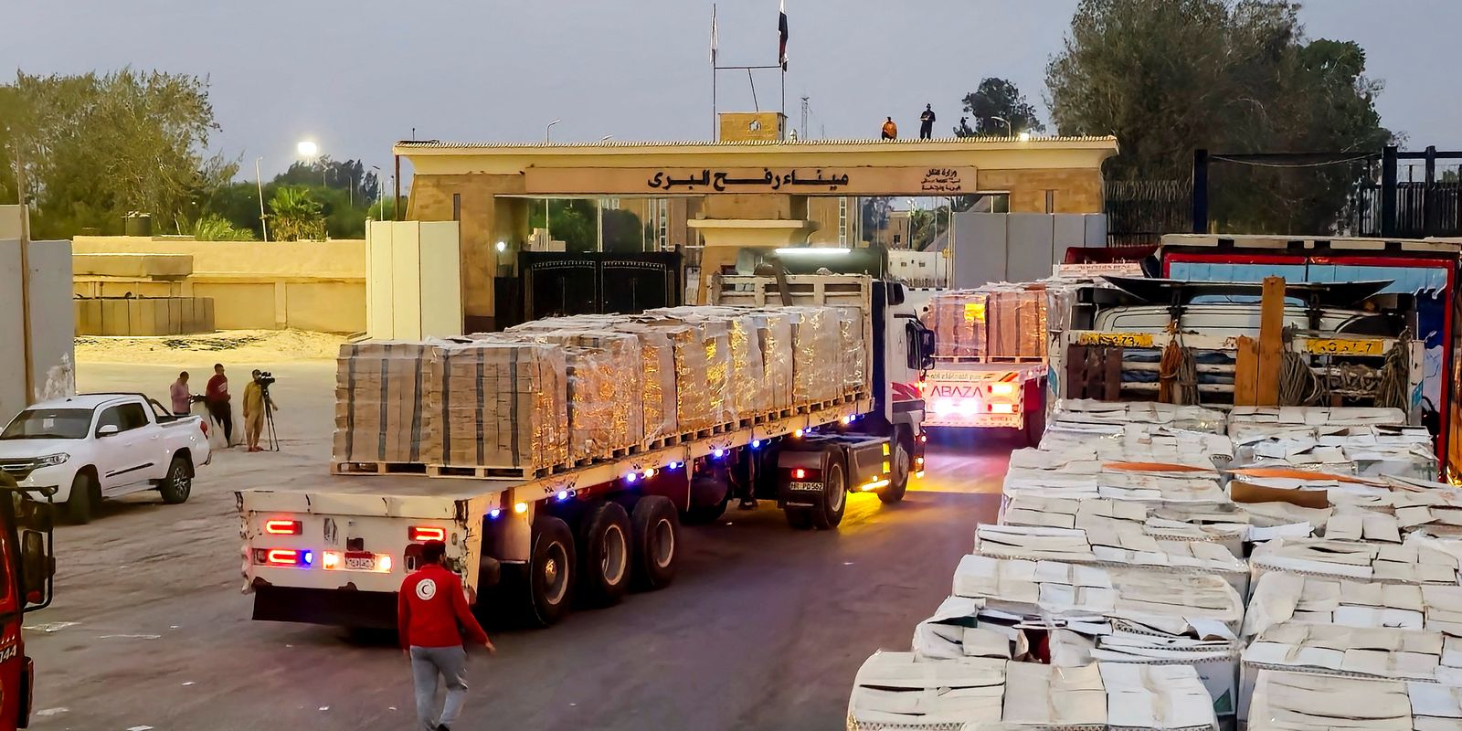 mesmo-autorizado,-material-para-abrigo-nao-entra-em-gaza,-dizem-ongs