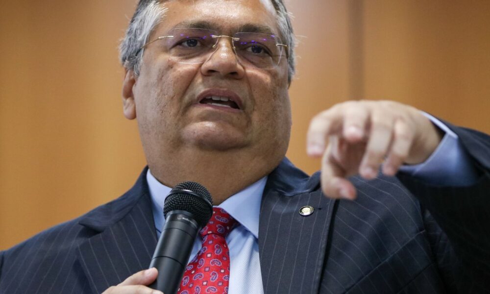 dino-diz-que-stf-nao-pode-ceder-a-coacoes,-chantagens-e-ameacas
