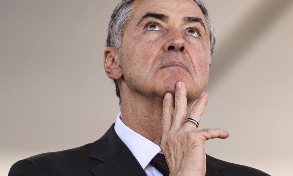 barroso-diz-que-julgamento-de-bolsonaro-ocorrera-com-serenidade