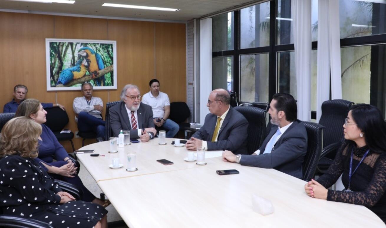 justica-em-ms-defere-pedido-de-adocao-feita-por-casal-italiano