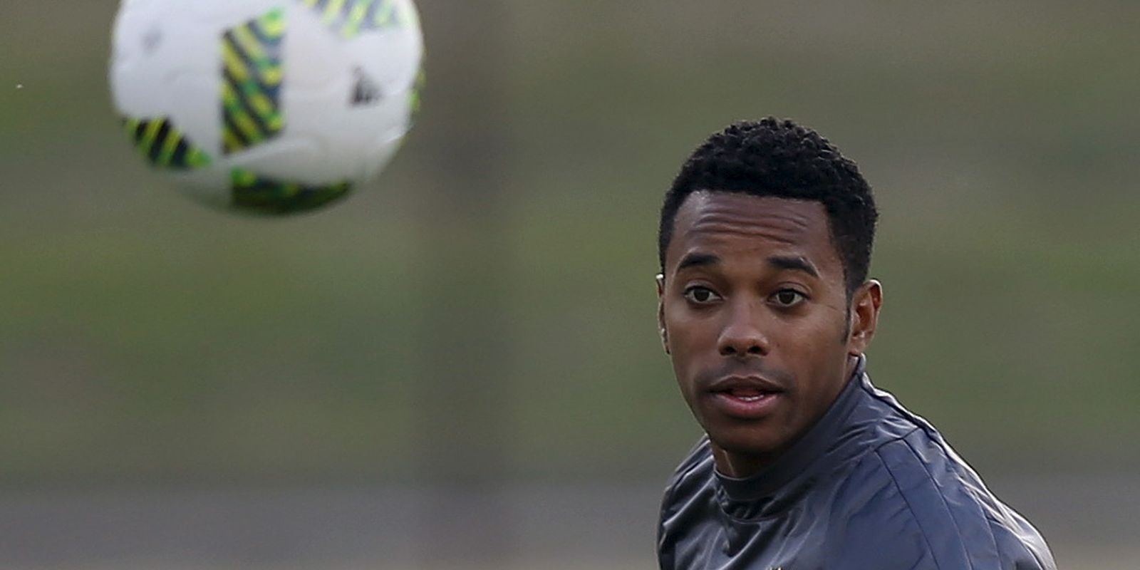 stj-mantem-robinho-preso-no-brasil-por-estupro-na-italia