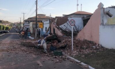 muro-desaba-e-vendedor-de-frutas-morre-soterrado