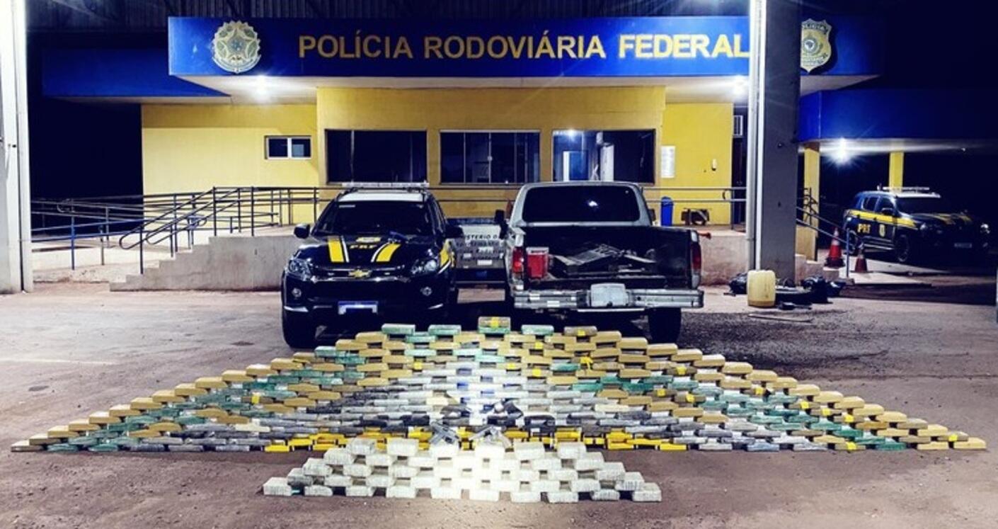 dois-sao-presos-com-254-kg-de-cocaina-e-armas-na-br-262