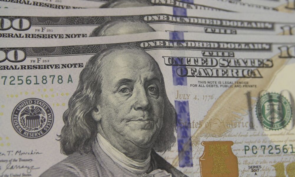 com-us$-1,1-tri,-investimento-estrangeiro-bate-recorde-de-46,6%-do-pib