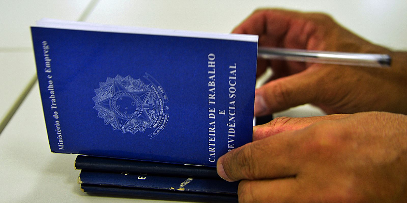 brasil-cria-mais-de-147-mil-empregos-com-carteira-assinada-em-agosto