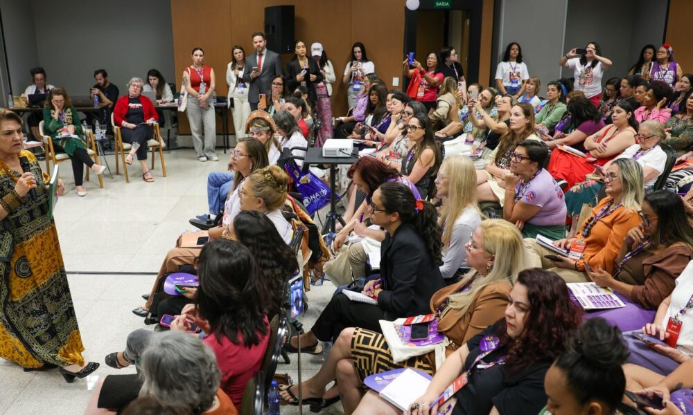 conferencia:-delegadas-pedem-sistema-unico-de-politicas-para-mulheres