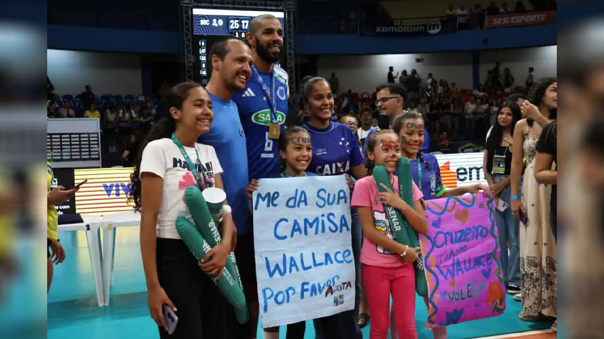 campeao-de-tudo,-wallace-segue-motivado-e-realiza-sonho-de-fas-mirins-apos-titulo-da-supercopa