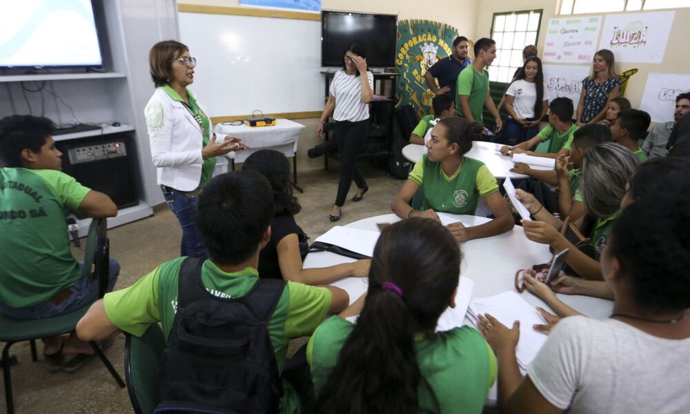 liminar-mantem-presenca-de-professores-em-salas-de-leitura-de-sp