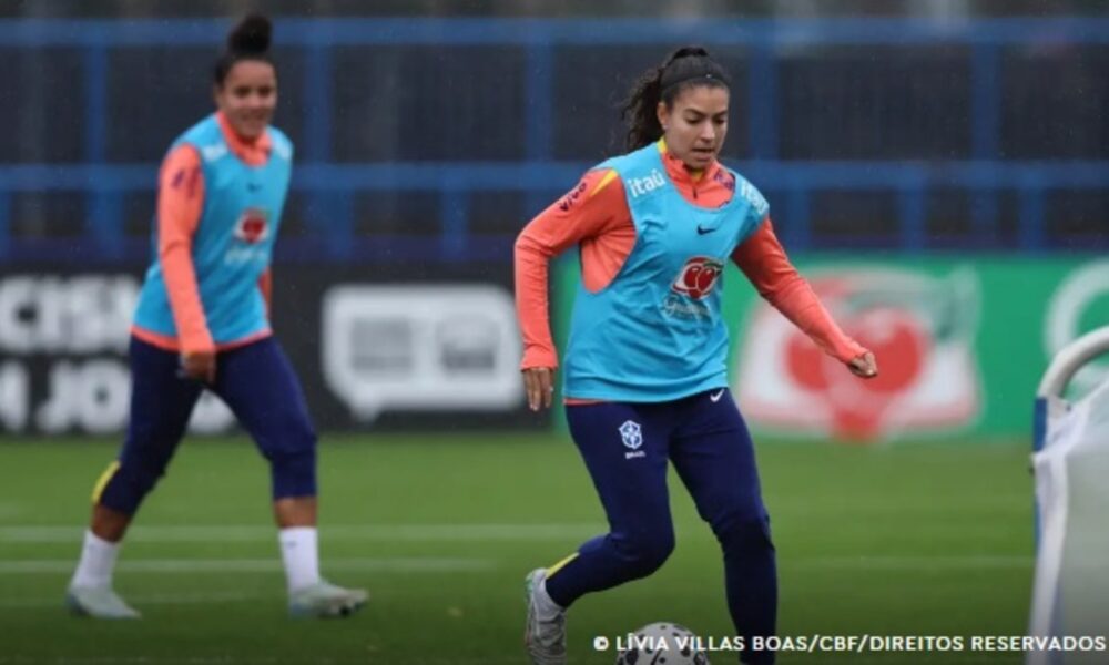 meio-campista-angelina-espera-jogo-dificil-contra-a-inglaterra