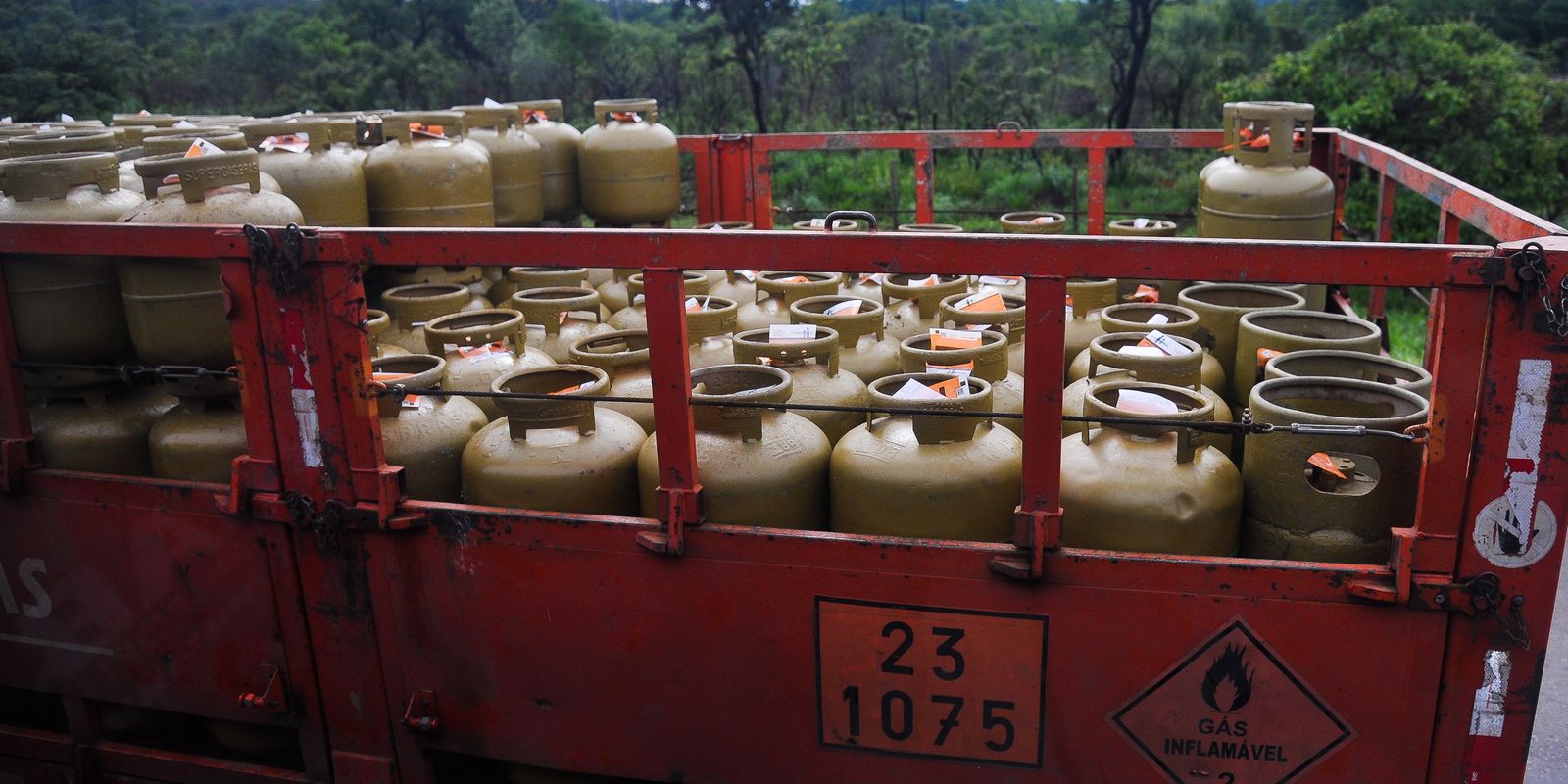 beneficiarios-com-nis-final-4-recebem-auxilio-gas-nesta-quinta-feira