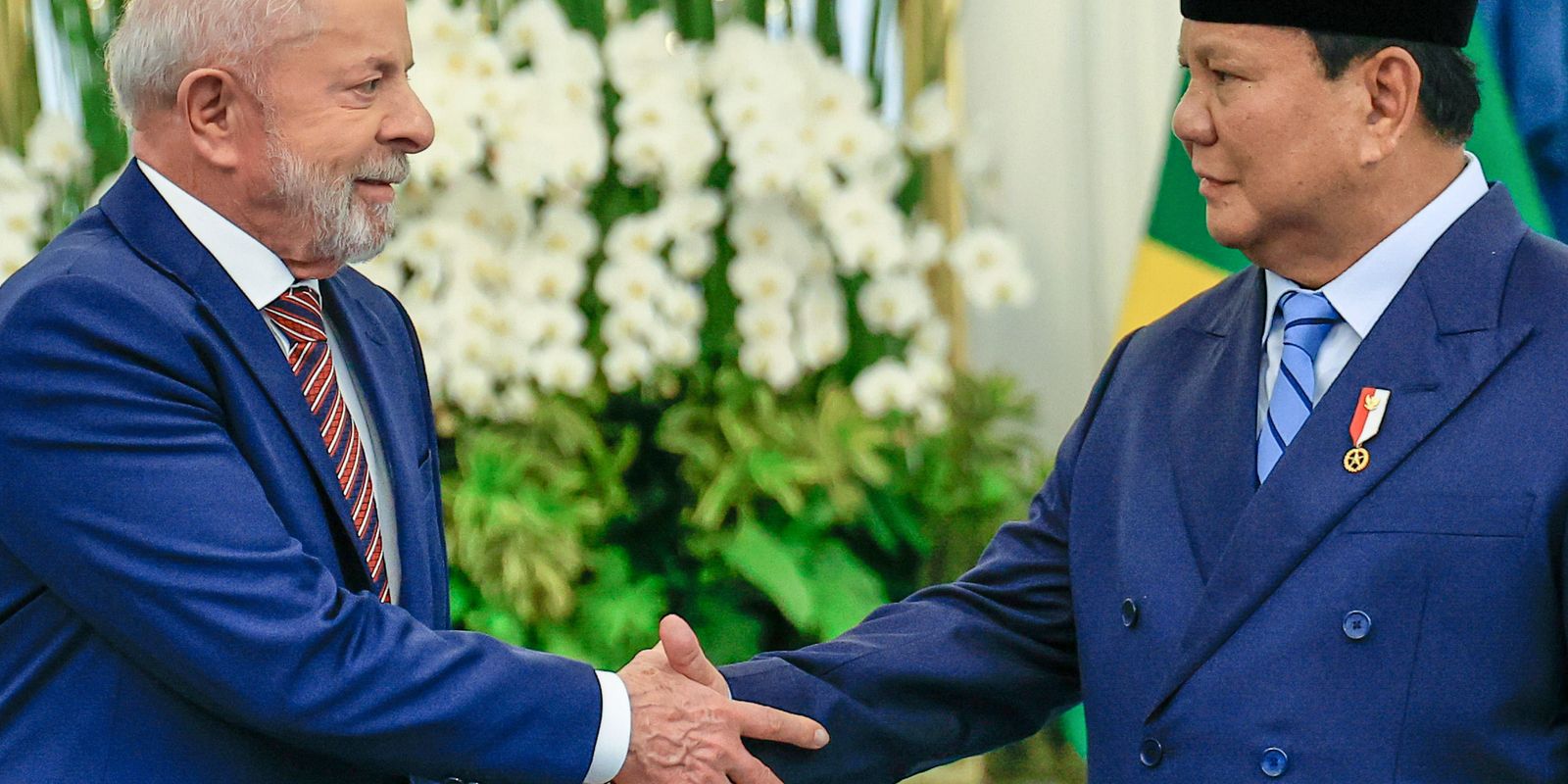 brasil-e-indonesia-firmam-acordos;-lula-confirma-candidatura-em-2026