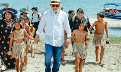 lula-visita-aldeia-indigena-e-promete-energia-para-4,3-mil-familias