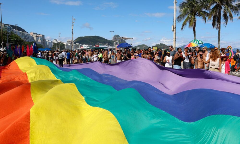 daniela-mercury-sera-a-atracao-principal-da-30a-parada-lgbti+-do-rio