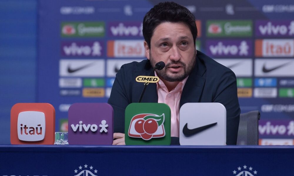 arthur-elias-convoca-selecao-para-ultimos-amistosos-do-ano-na-europa