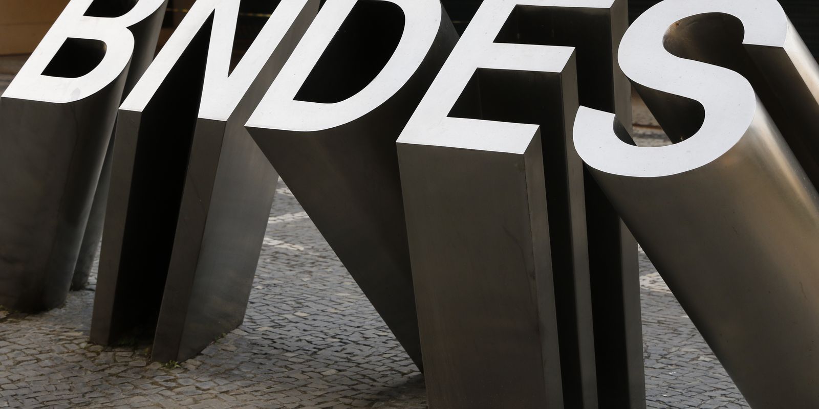 operacoes-de-credito-do-bndes-chegam-a-r$-230-bilhoes
