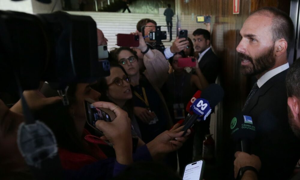 por-unanimidade,-stf-torna-eduardo-bolsonaro-reu-por-atuacao-nos-eua