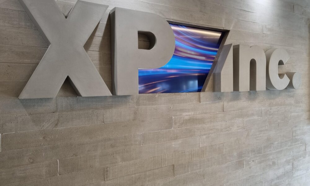 xp-inc.-(xpbr31)-registra-lucro-recorde-de-r$-1,33-bi-no-3o-tri,-alta-anual-de-12%