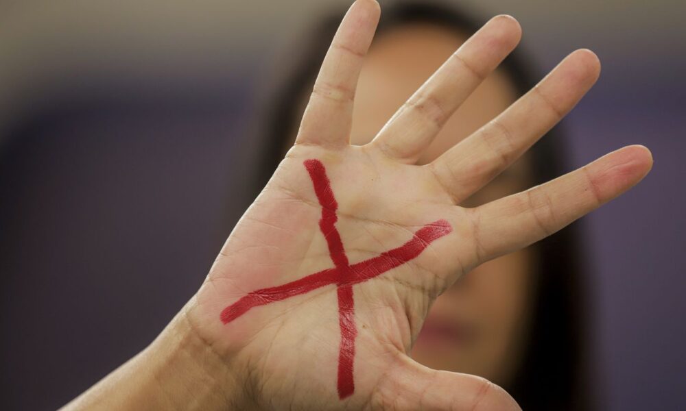 oms:-840-milhoes-de-mulheres-no-mundo-foram-alvo-de-violencia