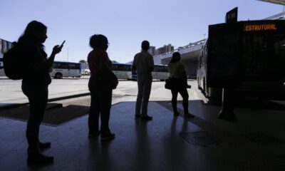 nove-em-cada-10-mulheres-ja-sofreram-violencia-ao-se-deslocar-a-noite