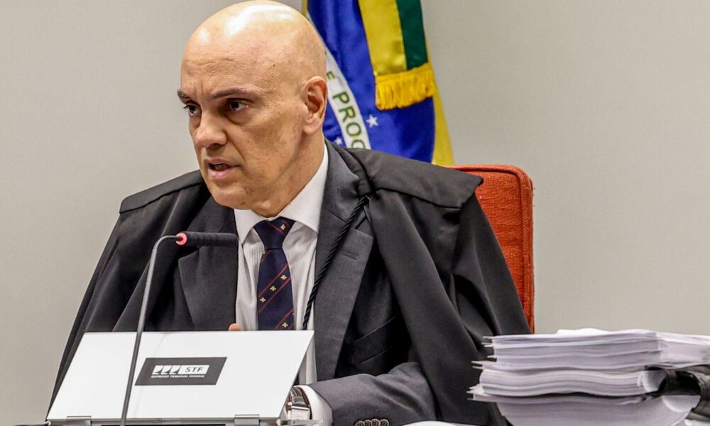 moraes-manda-comunicar-tse-sobre-inelegibilidade-de-bolsonaro
