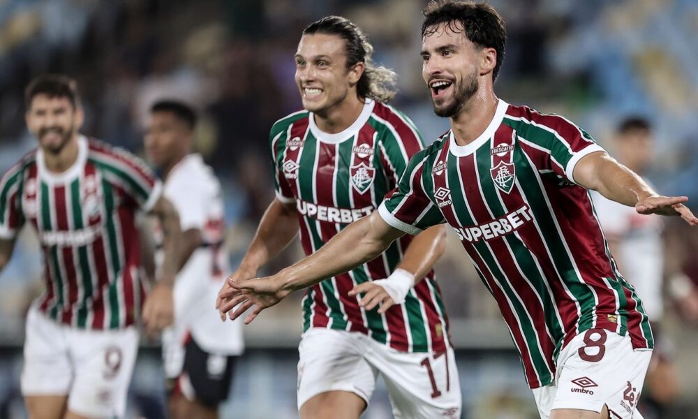 fluminense-goleia-sao-paulo-e-confirma-presenca-na-copa-libertadores