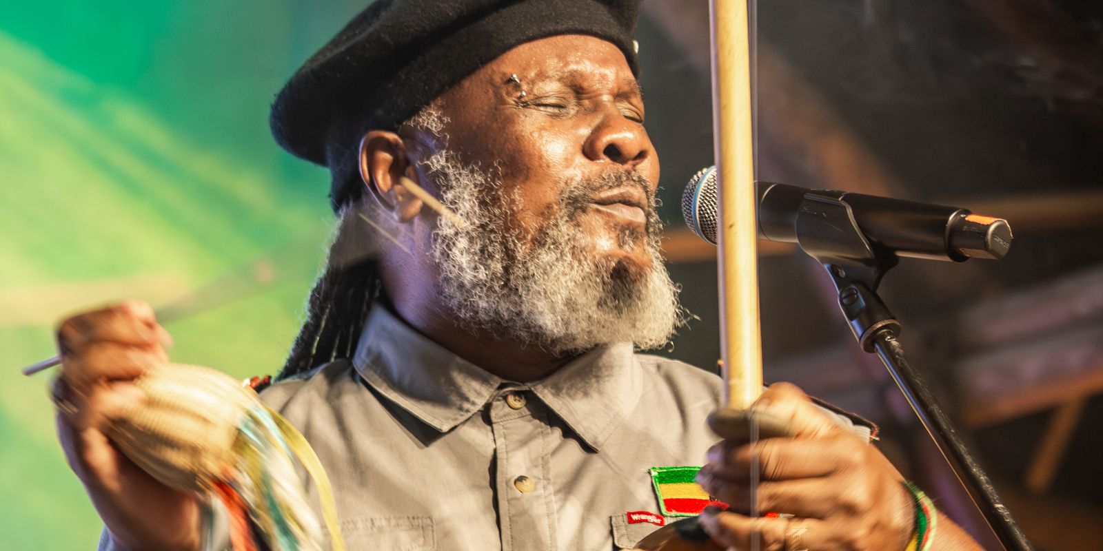 mestre-negoativo-leva-historia-negra-de-minas-gerais-para-os-palcos