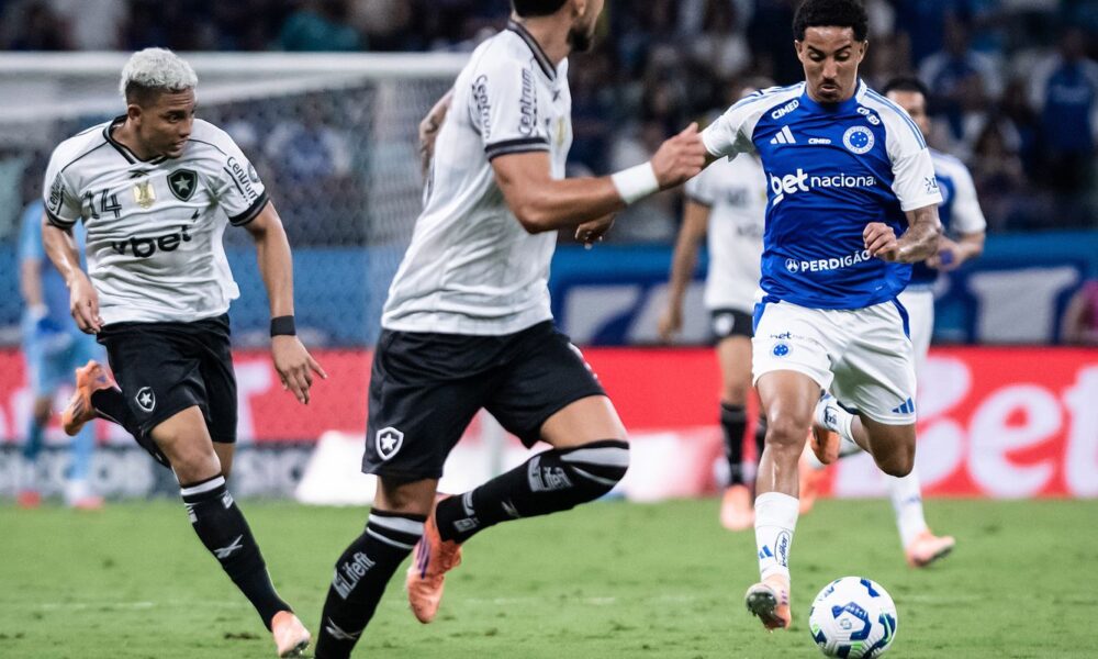 brasileiro:-cruzeiro-e-botafogo-empatam-no-encerramento-da-37a-rodada