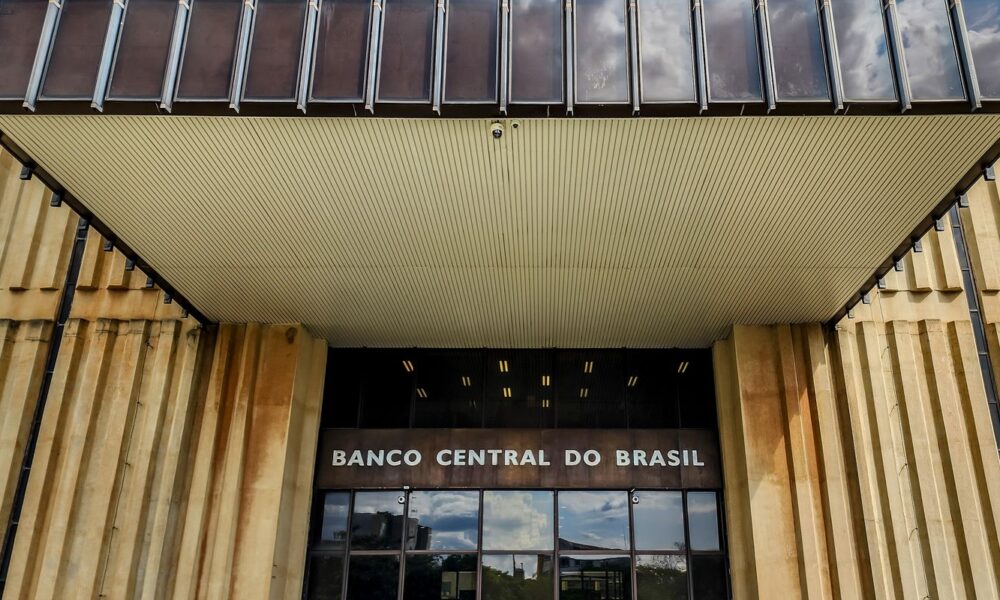 bc-mantem-juros-basicos-em-15%-ao-ano-pela-quarta-vez-seguida