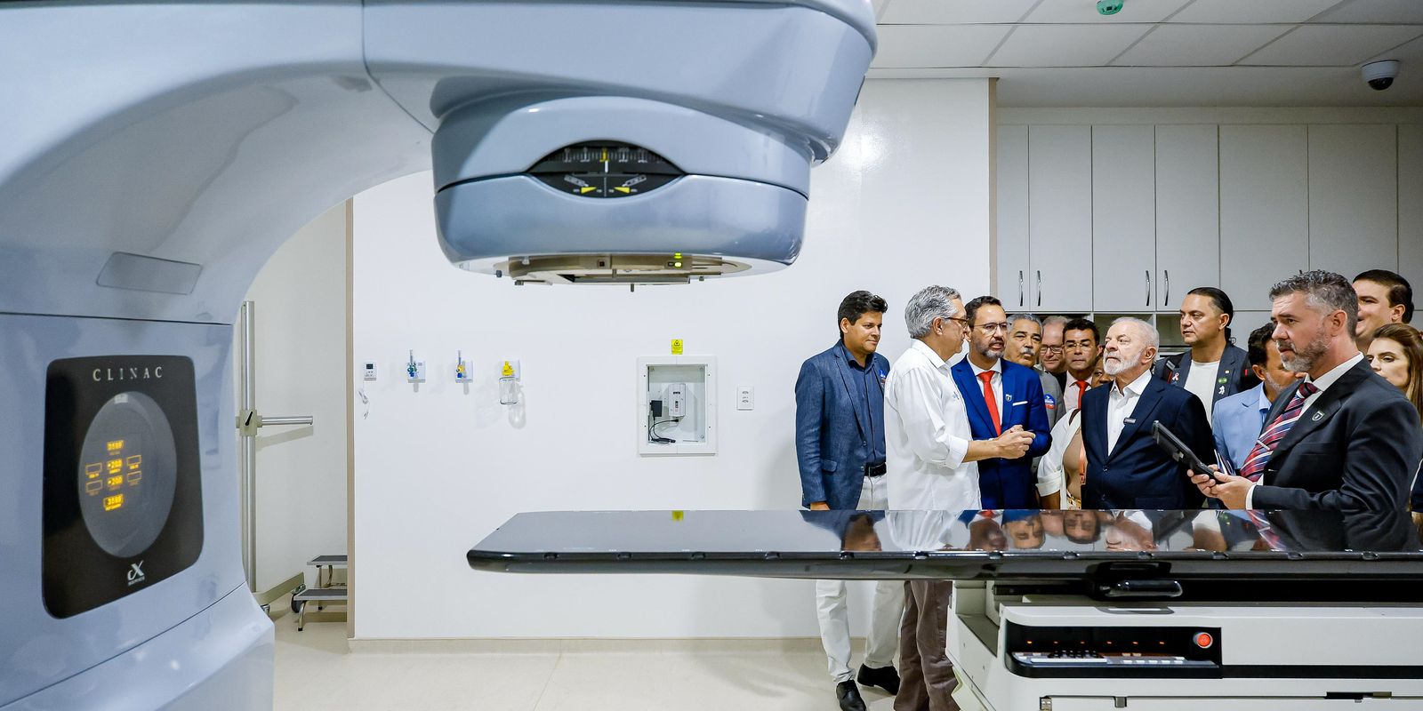 lula-inaugura-servicos-de-radioterapia-em-cinco-cidades-do-pais